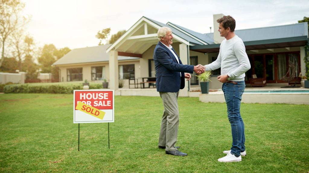 Owner sells house to cash home buyer